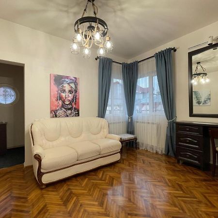 Premier Rooms Плоєшті Екстер'єр фото