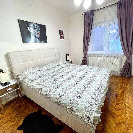 Premier Rooms Плоєшті Екстер'єр фото