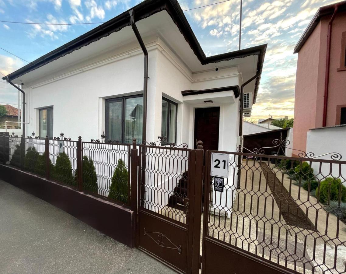 Premier Rooms Плоєшті Екстер'єр фото