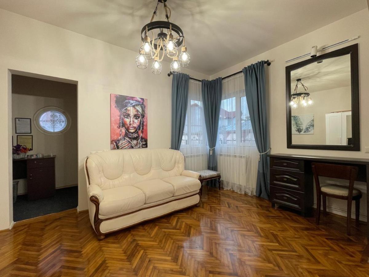 Premier Rooms Плоєшті Екстер'єр фото