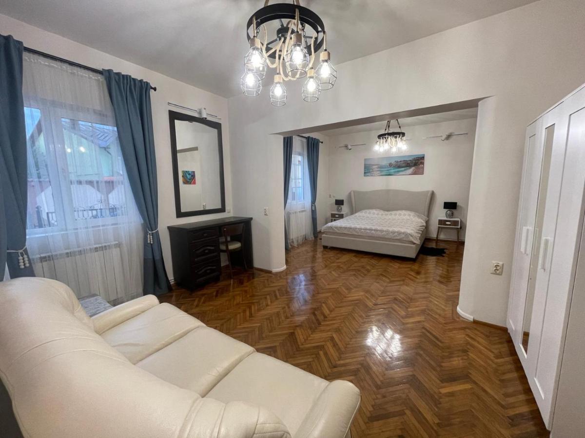 Premier Rooms Плоєшті Екстер'єр фото