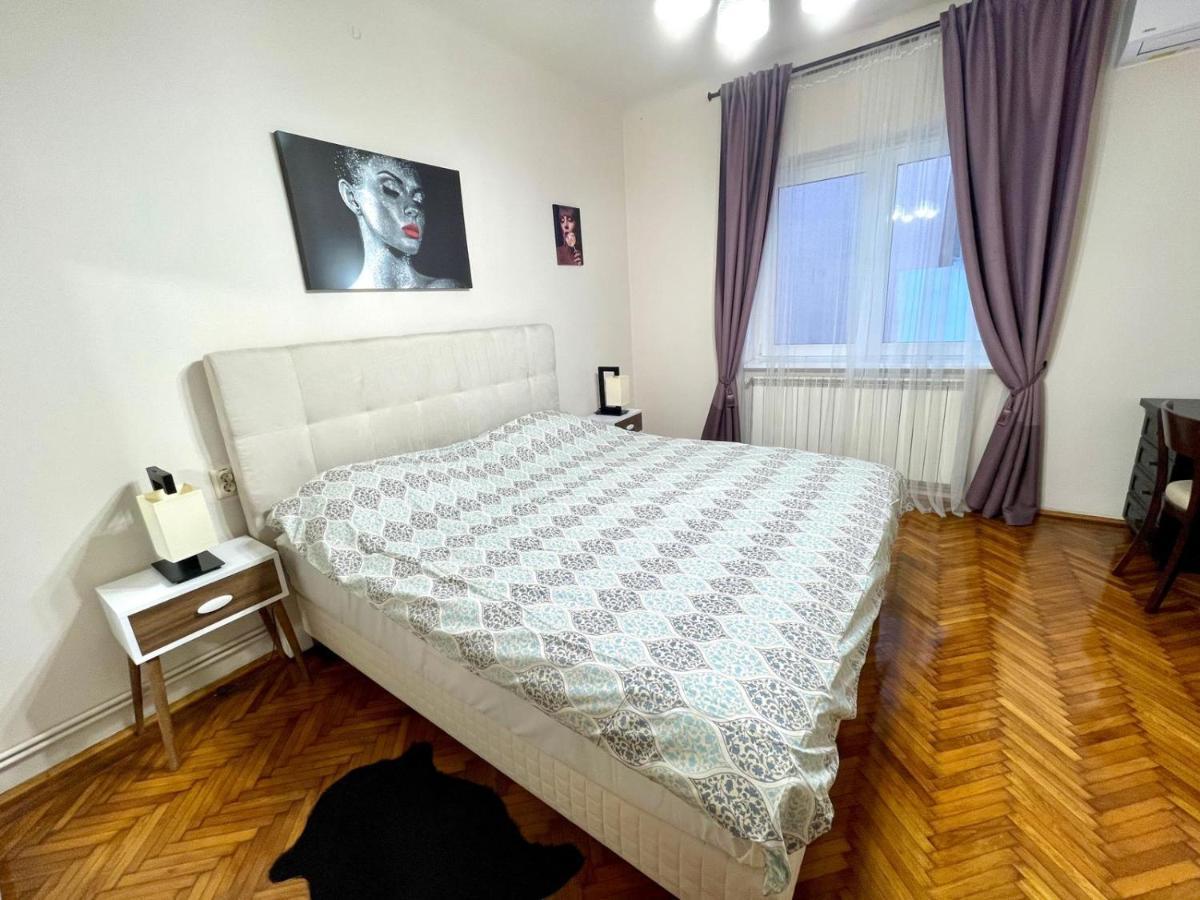 Premier Rooms Плоєшті Екстер'єр фото